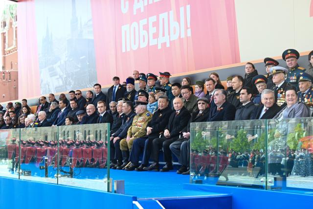 (250509) -- MOSCOW, May 9, 2025 (Xinhua) -- Chinese President Xi Jinping attends celebrations marking the 80th anniversary of the victory in the Soviet Union's Great Patriotic War in Moscow, Russia, May 9, 2025. Leaders from more than 20 countries and international organizations were invited to the events. (Xinhua/Xie Huanchi)