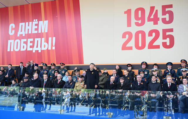 (250509) -- MOSCOW, May 9, 2025 (Xinhua) -- Chinese President Xi Jinping attends celebrations marking the 80th anniversary of the victory in the Soviet Union's Great Patriotic War in Moscow, Russia, May 9, 2025. Leaders from more than 20 countries and international organizations were invited to the events. (Xinhua/Xie Huanchi)