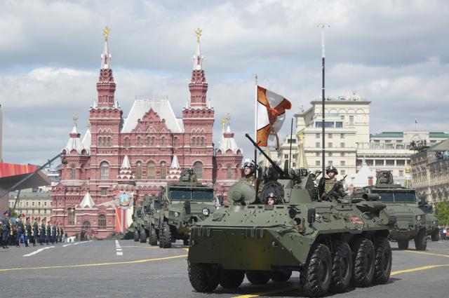 (250509) -- MOSCOW, May 9, 2025 (Xinhua) -- Armored vehicles march during a grand parade marking the 80th anniversary of the victory in the Soviet Union's Great Patriotic War in Moscow, Russia, May 9, 2025. (Xinhua/Lai Xiangdong)