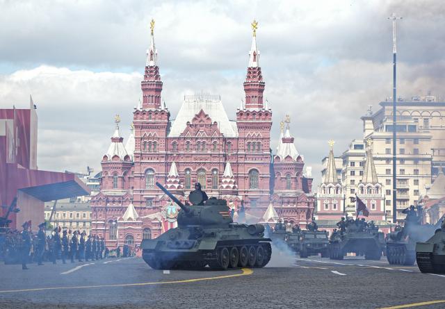 (250509) -- MOSCOW, May 9, 2025 (Xinhua) -- A T-34 tank is pictured during a grand parade marking the 80th anniversary of the victory in the Soviet Union's Great Patriotic War in Moscow, Russia, May 9, 2025. (Xinhua/Lai Xiangdong)