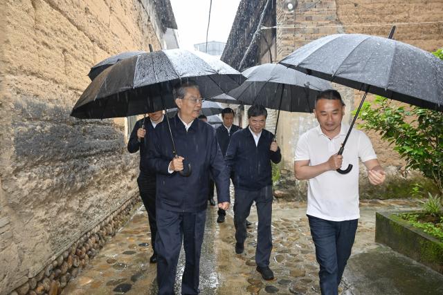 (250509) -- FUZHOU, May 9, 2025 (Xinhua) -- Zhao Leji, chairman of the National People's Congress Standing Committee and a member of the Standing Committee of the Political Bureau of the Communist Party of China Central Committee, conducts an inspection and research tour in Nanping City, southeast China's Fujian Province, May 8, 2025. Zhao conducted an inspection and research tour in Fujian from Wednesday to Friday this week. (Xinhua/Yin Bogu)