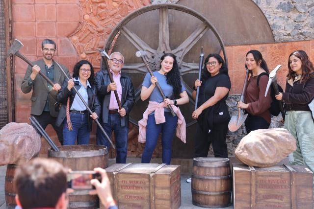 (250510) -- ZACATECAS, May 10, 2025 (Xinhua) -- Visitors pose for photos at the entrance of El Eden Mine in Zacatecas, state of Zacatecas, Mexico, May 7, 2025.
  Once a major silver mining region in Latin America, Zacatecas had promoted the city's historical prosperity with its mineral wealth. As resources exhausted, the city shifted its focus on culture and tourism by preserving its rich colonial architecture and mining heritage, including the historic city center, recognized as a UNESCO World Cultural Heritage Site, and the iconic El Eden Mine, and drawing numerous tourists from around the world. (Xinhua/Li Mengxin)