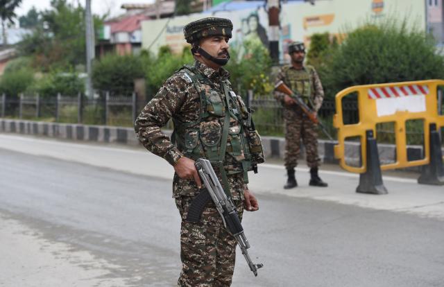 (250510) -- SRINAGAR, May 10, 2025 (Xinhua) -- Indian paramilitary troopers stand guard as security beefed up in Srinagar city, the summer capital of Indian-controlled Kashmir, May 10, 2025. (Xinhua/Javed Dar)