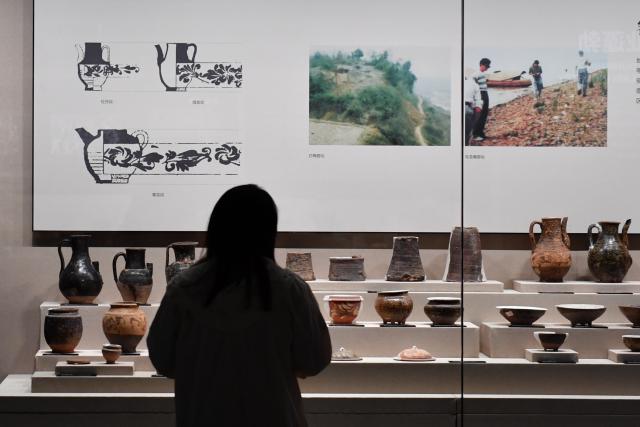 (250510) -- YUEYANG, May 10, 2025 (Xinhua) -- A tourist visits Yueyang Museum in Yueyang City, central China's Hunan Province, May 10, 2025. Yueyang Museum reopened to the public on Saturday after a temporary closure for renovation of space layout and exhibition area in the museum since Feb. 19, 2025. (Xinhua/Chen Zhenhai)