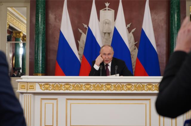 (250511) -- MOSCOW, May 11, 2025 (Xinhua) -- Russian President Vladimir Putin attends a press conference at the Kremlin in Moscow, Russia, May 11, 2025. Russian President Vladimir Putin proposed on Sunday the resumption of direct negotiations with Ukraine on May 15 in Istanbul. (Xinhua/Liu Kai)