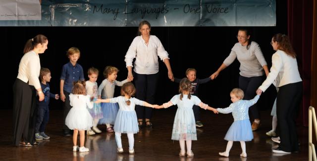 (250511) -- CANBERRA, May 11, 2025 (Xinhua) -- Children and their teachers perform during Mother's Day celebrations in Canberra, Australia on May 11, 2025. Children from various countries and regions gathered in Canberra on Sunday to participate in Mother's Day celebrations. Through singing, dancing, and recitation, they expressed their appreciation and best wishes to their mothers.
   The event also featured a handicraft area and a multicultural exhibition zone, where parents and children engaged together to explore and experience the cultures of different nations.
   Today, Australians, like people in many other countries, celebrate Mother's Day on the second Sunday of May. Traditions typically include family gatherings, the giving of gifts, and expressions of gratitude toward mothers and maternal figures. (Photo by  Zhang Na/Xinhua)