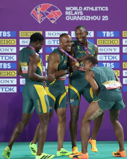 (250511) -- GUANGZHOU, May 11, 2025 (Xinhua) -- Team South Africa celebrate after the men's 4x100m relay final at the World Athletics Relays Guangzhou 2025 in Guangzhou, south China's Guangdong Province, May 11, 2025. (Xinhua/Li Ming)