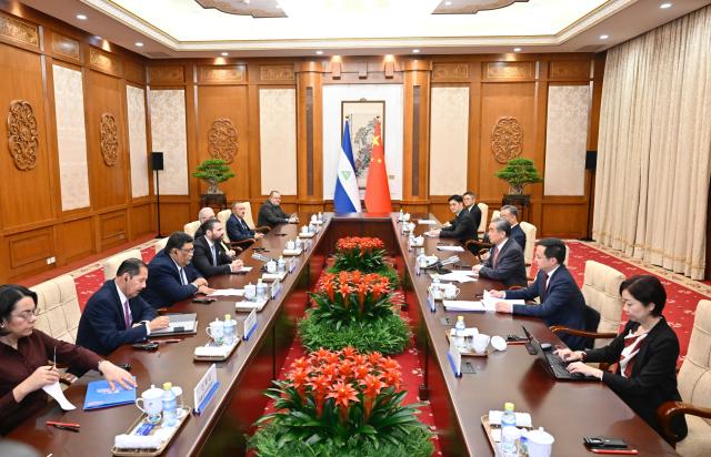 (250512) -- BEIJING, May 12, 2025 (Xinhua) -- Chinese Foreign Minister Wang Yi, also a member of the Political Bureau of the Communist Party of China Central Committee, meets with Laureano Ortega Murillo, presidential adviser of Nicaragua, and Valdrack Ludwing Jaentschke Whitaker, minister for foreign affairs of Nicaragua, in Beijing, capital of China, May 12, 2025. (Xinhua/Yue Yuewei)