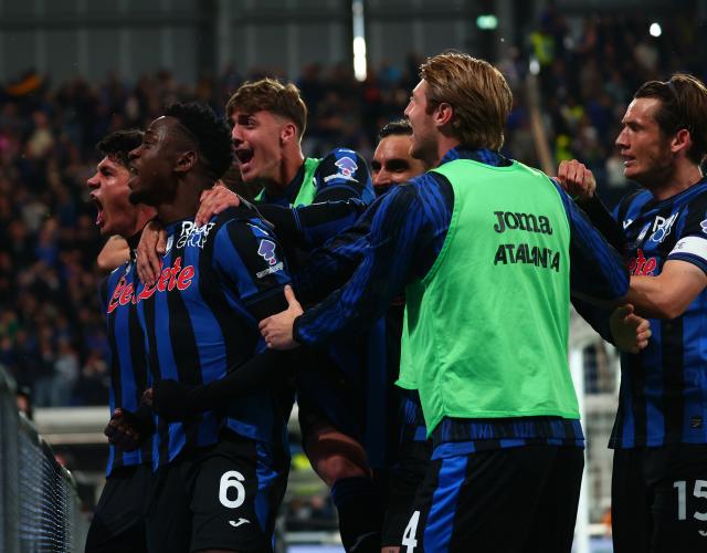 (250513) -- BERGAMO, May 13, 2025 (Xinhua) -- Atalanta's Ibrahim Sulemana (2nd L) celebrates his goal with teammates during a Serie A soccer match between Atalanta and Roma in Bergamo, Italy, May 12, 2025. (Photo by Alberto Lingria/Xinhua)