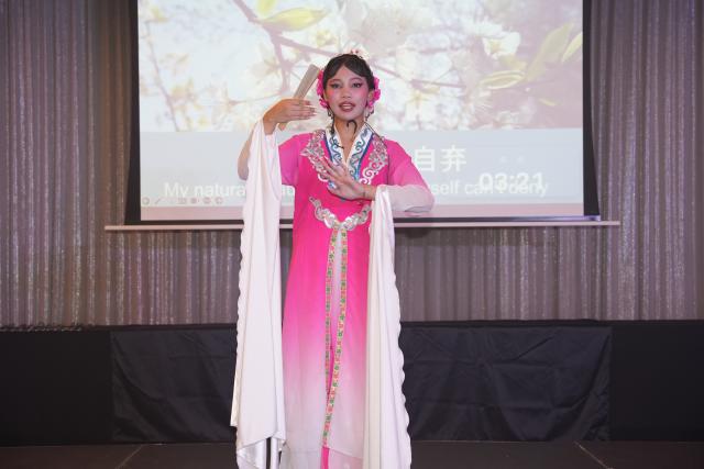(250530) -- CAPE TOWN, May 30, 2025 (Xinhua) -- A contestant performs a talent show during the South Africa finals of the 24th "Chinese Bridge" Chinese Proficiency Competition for Foreign College Students in Cape Town, South Africa, on May 30, 2025. The South Africa finals of the 24th "Chinese Bridge" Chinese Proficiency Competition for Foreign College Students took place on Friday in Cape Town, the country's legislative capital, where participants showcased remarkable language abilities and cultural talents. (Xinhua/Wang Lei)