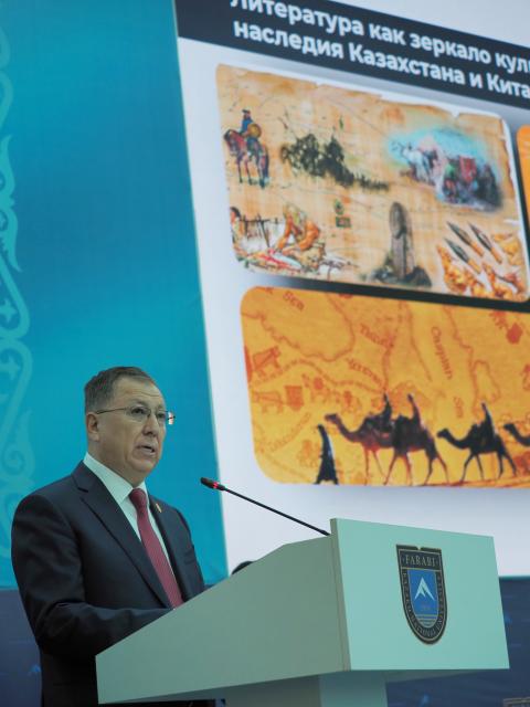 (250602) -- ALMATY, June 2, 2025 (Xinhua) -- Rector Zhanseit Tuimebayev of Al-Farabi Kazakh National University delivers a speech at the opening ceremony of the 2025 Kazakhstan "Chinese Silk Road Literature Week" in Almaty, Kazakhstan, May 31, 2025.
  The opening ceremony of the 2025 Kazakhstan "Chinese Silk Road Literature Week" and a thematic forum titled "New Rhythms of the Silk Road: Literature Makes Life Better" were successfully held on Saturday at Al-Farabi Kazakh National University.
  The event drew more than 300 participants, including local readers, students and literature enthusiasts, and guests from China. (Xinhua/Zhao Yu)