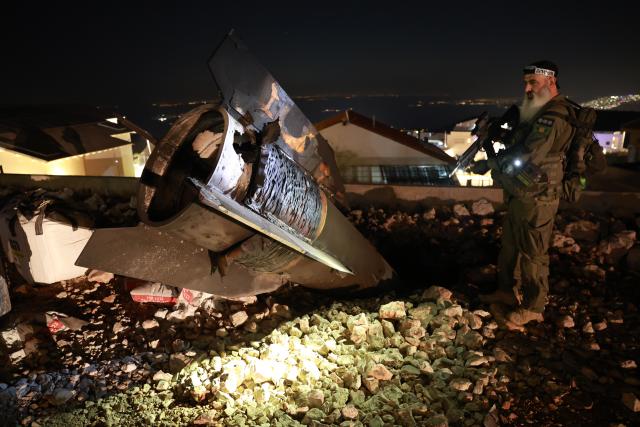 (250616) -- SAFED (ISRAEL), June 16, 2025 (Xinhua) -- Photo taken on June 16, 2025 shows missile wreckage in Safed, northern Israel. Several missiles from Iran were fired at Israel on Monday evening, triggering air raid sirens in Haifa and dozens of other cities and communities across northern Israel and the occupied Golan Heights, the Israeli military said. (David Cohen/JINI via Xinhua)