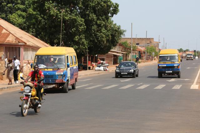 (250628) -- BISSAU, June 28, 2025 (Xinhua) -- Vehicles run on a highway constructed by a Chinese company in Safim, Guinea-Bissau, June 15, 2025. The China-funded highway, which links the capital Bissau to its suburb of Safim, inaugurated on June 16.
   The highway, covering a distance of 8.2 kilometers, was constructed by Chinese company Longjian Road & Bridge Co., Ltd. and fully financed by the Chinese government at a cost of 30 million U.S. dollars. (Xinhua/Zhang Jian)