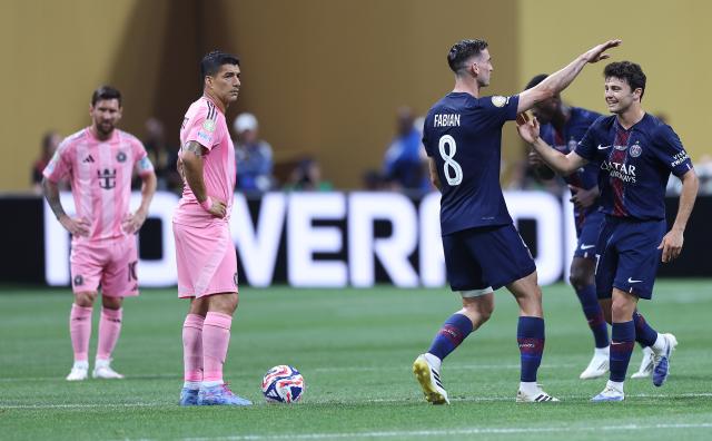 (250630) -- ATLANTA, June 30, 2025 (Xinhua) -- Joao Neves (1st R) of Paris Saint-Germain celebrates scoring during the round of 16 match between Paris Saint-Germain (FRA) and Inter Miami CF (USA) at the FIFA Club World Cup 2025 at the Mercedes-Benz Stadium, Atlanta, Georgia, the United States, June 29, 2025. (Xinhua/Li Ming)