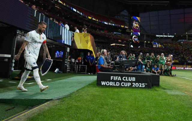 (250702) -- ATLANTA, July 2, 2025 (Xinhua) -- CF Monterrey's Sergio Ramos (L) walks into the pitch before the round of 16 match between Borussia Dortmund of Germany and CF Monterrey of Mexico at the FIFA Club World Cup 2025 at the Mercedes-Benz Stadium, Atlanta, Georgia, the United States, July 1, 2025. (Xinhua/Huang Zongzhi)