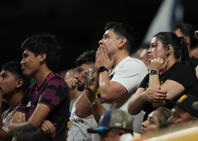 (250702) -- ATLANTA, July 2, 2025 (Xinhua) -- Supporters of CF Monterrey react during the round of 16 match between Borussia Dortmund of Germany and CF Monterrey of Mexico at the FIFA Club World Cup 2025 at the Mercedes-Benz Stadium, Atlanta, Georgia, the United States, July 1, 2025. (Xinhua/Huang Zongzhi)
