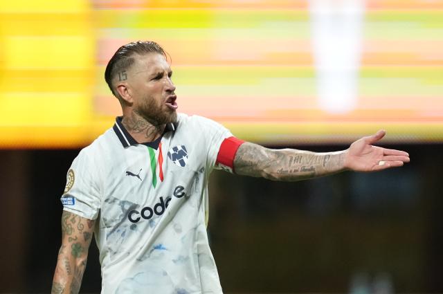 (250702) -- ATLANTA, July 2, 2025 (Xinhua) -- CF Monterrey's Sergio Ramos gestures during the round of 16 match between Borussia Dortmund of Germany and CF Monterrey of Mexico at the FIFA Club World Cup 2025 at the Mercedes-Benz Stadium, Atlanta, Georgia, the United States, July 1, 2025. (Xinhua/Huang Zongzhi)