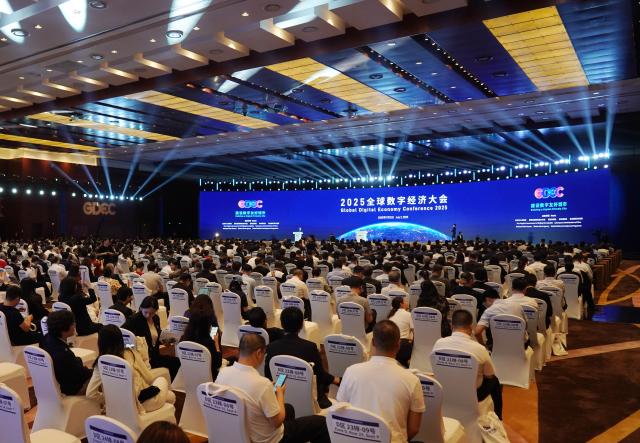 (250702) -- BEIJING, July 2, 2025 (Xinhua) -- This photo taken on July 2, 2025 shows the opening ceremony of the 2025 Global Digital Economy Conference in Beijing, capital of China. With the theme "Building a Digital-Friendly City", the 2025 Global Digital Economy Conference opened here on Wednesday. (Xinhua/Zhang Chenlin)