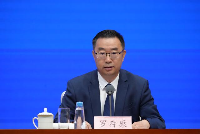 (250703) -- BEIJING, July 3, 2025 (Xinhua) -- President of the Museum of the War of Chinese People's Resistance Against Japanese Aggression Luo Cunkang speaks at a press conference held by China's State Council Information Office on an array of cultural events marking the 80th anniversary of the victory in the Chinese People's War of Resistance Against Japanese Aggression and the World Anti-Fascist War, in Beijing, capital of China, July 3, 2025. Vice Minister of Culture and Tourism Lu Yingchuan (not in the picture), Vice Minister of the National Radio and Television Administration Liu Jianguo (not in the picture), Vice President of the China Media Group Wang Xiaozhen (not in the picture), and President of the Museum of the War of Chinese People's Resistance Against Japanese Aggression Luo Cunkang briefed the media on a themed exhibition, the release of outstanding literary and artistic works, and other related events, and took questions from reporters. (Xinhua/Cai Yang)