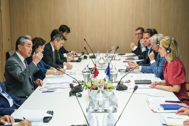(250703) -- BRUSSELS, July 3, 2025 (Xinhua) -- Chinese Foreign Minister Wang Yi, also a member of the Political Bureau of the Communist Party of China Central Committee, and EU High Representative for Foreign Affairs and Security Policy Kaja Kallas hold the 13th round of China-EU High-level Strategic Dialogue in Brussels, Belgium, on July 2, 2025. (Xinhua/Peng Ziyang)