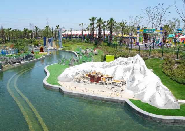 (250703) -- SHANGHAI, July 3, 2025 (Xinhua) -- This photo taken on July 3, 2025 shows a view of the LEGOLAND Shanghai Resort in Shanghai, east China. Located in Shanghai's Jinshan District, the 318,000-square-meter LEGOLAND Shanghai Resort will officially open on July 5. (Xinhua/Ding Ting)