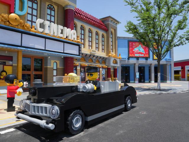 (250703) -- SHANGHAI, July 3, 2025 (Xinhua) -- This photo taken on July 3, 2025 shows a view of the LEGOLAND Shanghai Resort in Shanghai, east China. Located in Shanghai's Jinshan District, the 318,000-square-meter LEGOLAND Shanghai Resort will officially open on July 5. (Xinhua/Ding Ting)
