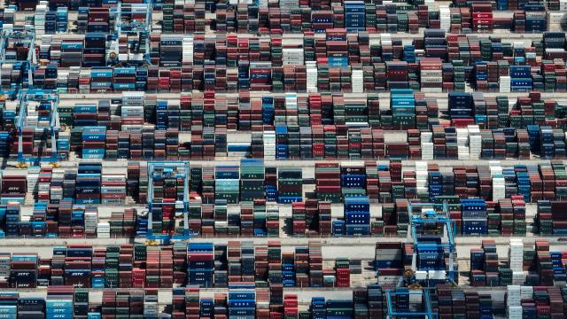 (250704) -- BEIJING, July 4, 2025 (Xinhua) -- An aerial drone photo taken on July 3, 2025 shows a container yard of an automated container terminal of Qinzhou Port in Qinzhou City, south China's Guangxi Zhuang Autonomous Region. Cargo volume on the New International Land-Sea Trade Corridor surged 76.9 percent year on year to 746,000 twenty-foot equivalent units (TEUs) in the first six months of this year, according to the China Railway Nanning Group.
  The corridor now operates 14 fixed train routes connecting Beibu Gulf Port in Guangxi and Zhanjiang Port in neighboring Guangdong Province to major inland hubs including Chongqing, Chengdu, Guiyang, Lanzhou, Huaihua and Xi'an. Goods transported through the trade corridor via intermodal rail-sea service now cover 1,236 categories, 79 more than a year earlier, spanning electronics, vehicles and auto parts, machinery, household appliances, and food. (Xinhua/Zhang Ailin)