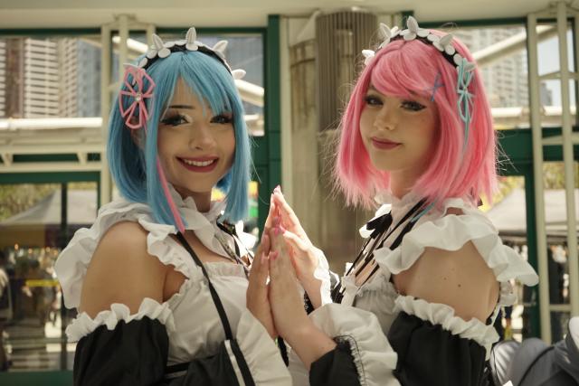 (250704) -- LOS ANGELES, July 4, 2025 (Xinhua) -- Anime fans dressed up as comic and animation characters pose for photos during the Anime Expo 2025 at the Los Angeles Convention Center in Los Angeles, the United States, on July 3, 2025.
  The largest anime convention in North America, Anime Expo, opened here on Thursday, drawing fans and industry professionals from around the world to celebrate the Japanese pop culture.
   Since its debut in 1992, Anime Expo has become a major showcase for Japanese entertainment, including anime, fashion, video games, and music. (Photo by Zeng Hui/Xinhua)