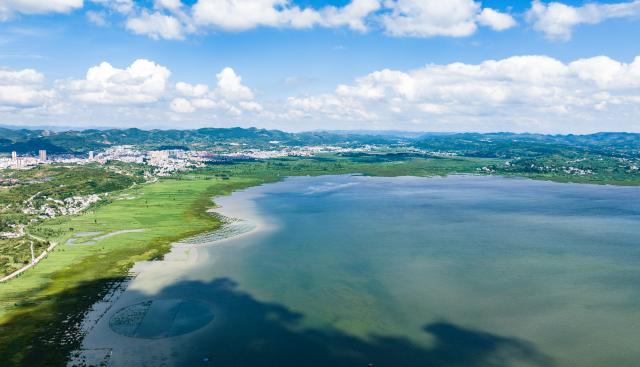 (250704) -- WEINING, July 4, 2025 (Xinhua) -- An aerial drone photo taken on July 3, 2025 shows the scenery of Caohai National Nature Reserve in the Yi-Hui-Miao Autonomous County of Weining, southwest China's Guizhou Province. (Xinhua/Tao Liang)
