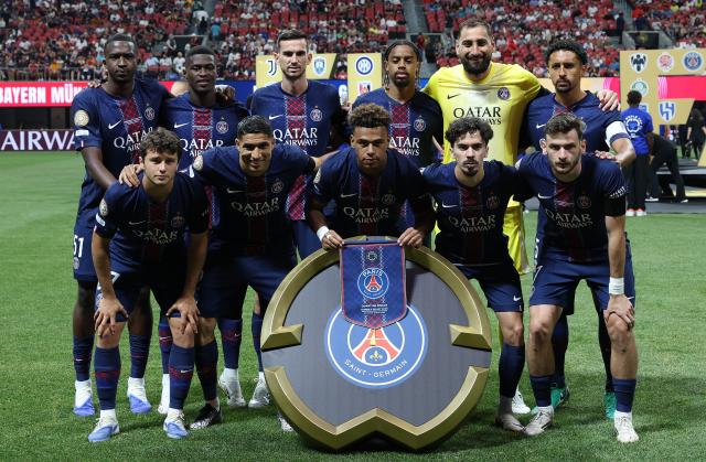 (250706) -- ATLANTA, July 6, 2025 (Xinhua) -- Players of Paris Saint-Germain pose before the quarterfinal match between Paris Saint-Germain (FRA) and FC Bayern Munich (GER) at the FIFA Club World Cup 2025 at the Mercedes-Benz Stadium, Atlanta, Georgia, the United States, July 5, 2025. (Xinhua/Li Ming)