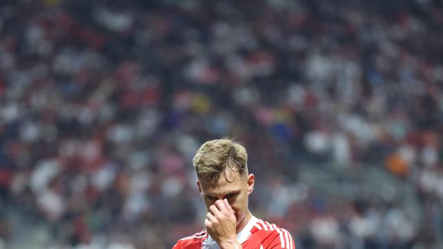 (250706) -- ATLANTA, July 6, 2025 (Xinhua) -- Joshua Kimmich of FC Bayern Munich reacts during the quarterfinal match between Paris Saint-Germain (FRA) and FC Bayern Munich (GER) at the FIFA Club World Cup 2025 at the Mercedes-Benz Stadium, Atlanta, Georgia, the United States, July 5, 2025. (Xinhua/Li Ming)