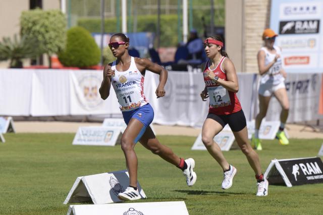 (250706) -- ALEXANDRIA, July 6, 2025 (Xinhua) -- Athletes compete in the laser run during the UIPM 2025 Pentathlon World Cup women's final in Alexandria, Egypt, July 6, 2025. (Xinhua/Ahmed Gomaa)