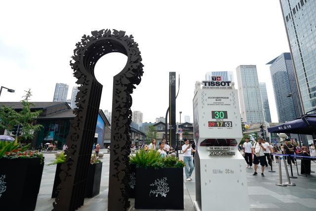 (250708) -- CHENGDU, July 8, 2025 (Xinhua) -- This photo taken on July 8, 2025 shows a countdown clock marking 30 days to go for the World Games 2025 in Chengdu, southwest China's Sichuan Province. The Games hit the 30-day countdown mark today and will be held from August 7 to 17. (Xinhua/Xu Bingjie)