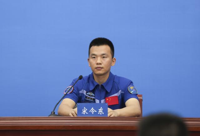 (250709) -- BEIJING, July 9, 2025 (Xinhua) -- Astronaut Song Lingdong from China's Shenzhou-19 crewed mission is pictured during a press conference in Beijing, capital of China, July 9, 2025. Astronauts Cai Xuzhe, Song Lingdong and Wang Haoze from China's Shenzhou-19 crewed mission met the press on Wednesday, their first public appearance after returning to Earth in April. (Xinhua/Li Yanchen)