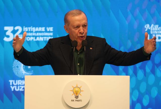 (250713) -- ANKARA, July 13, 2025 (Xinhua) -- Turkish President Recep Tayyip Erdogan speaks during the 32nd Consultation and Evaluation Meeting in Kizilcahamam district, Ankara Province, Türkiye, on July 12, 2025. Turkish President Recep Tayyip Erdogan on Saturday declared "a new page" in history for Türkiye, as the Kurdistan Workers' Party (PKK) begins the disarmament process.
   TO GO WITH "PKK disarmament opens 'new page in history' for Türkiye: Erdogan" (Mustafa Kaya/Handout via Xinhua)