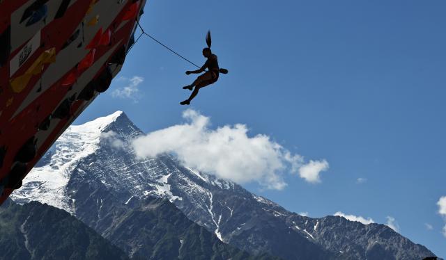 (250713) -- CHARMONIX, July 13, 2025 (Xinhua) -- Jessica Pilz of Austria competes during the women's Lead Qualification of sport climbing at the 2025 IFSC Climbing World Cup Speed-Lead in Charmonix, France, July 12, 2025. (Xinhua/Gao Jing)