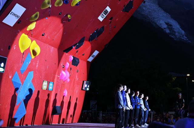 (250714) -- CHAMONIX, July 14, 2025 (Xinhua) -- Players pose before the women's lead final of sport climbing at the 2025 IFSC Climbing World Cup Speed-Lead in Chamonix, France, July 13, 2025. (Xinhua/Gao Jing)
