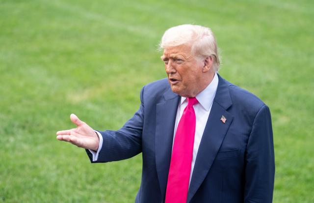 (250715) -- WASHINGTON, July 15, 2025 (Xinhua) -- U.S. President Donald Trump speaks to reporters at the White House in Washington, D.C., the United States, on July 15, 2025. Trump announced Tuesday that a 19 percent tariff will be imposed on imports from Indonesia while the United States will pay nothing, local media reported. (Xinhua/Hu Yousong)