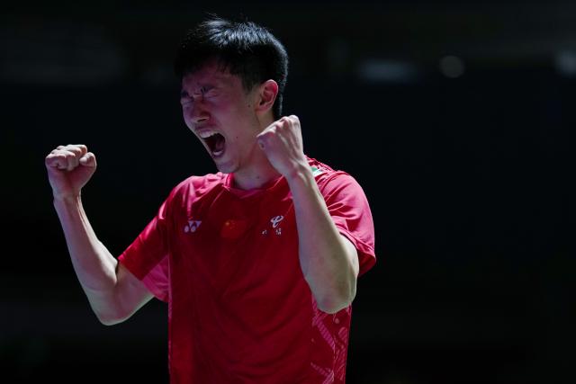 (250716) -- TOKYO, July 16, 2025 (Xinhua) -- Lei Lanxi celebrates winning the men's singles round of 32 match between Lei Lanxi of China and Anders Antonsen of Denmark at the Japan Badminton Open 2025 in Tokyo, Japan, July 16, 2025. (Xinhua/Jia Haocheng)