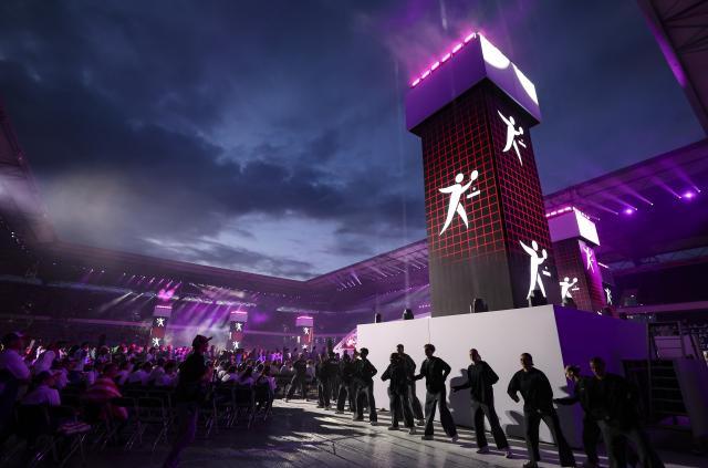 (250717) -- DUISBURG, July 17, 2025 (Xinhua) -- Artists perform during the opening ceremony of the Rhine-Ruhr 2025 FISU World University Games in Duisburg, Germany, July 16, 2025. (Xinhua/Hu Xingyu)