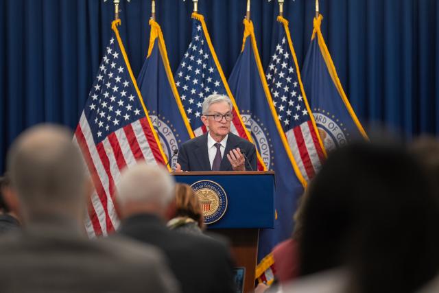 (250917) -- WASHINGTON, Sept. 17, 2025 (Xinhua) -- U.S. Federal Reserve Chair Jerome Powell attends a press conference in Washington, D.C., the United States, Sept. 17, 2025. The U.S. Federal Reserve on Wednesday decided to lower the target range for the federal funds interest rate by 25 basis points, the first rate cut since December 2024. (Xinhua/Hu Yousong)