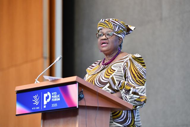 (250917) -- GENEVA, Sept. 17, 2025 (Xinhua) -- The World Trade Organization (WTO) Director-General Ngozi Okonjo-Iweala speaks during the launch of the 2025 edition of the World Trade Report, the WTO's flagship publication, at the WTO headquarters in Geneva, Switzerland, Sept. 17, 2025. The WTO said Wednesday that the use of artificial intelligence (AI) could boost global trade by nearly 40 percent by 2040, while emphasizing the need to bridge digital divides. (Xinhua/Lian Yi)