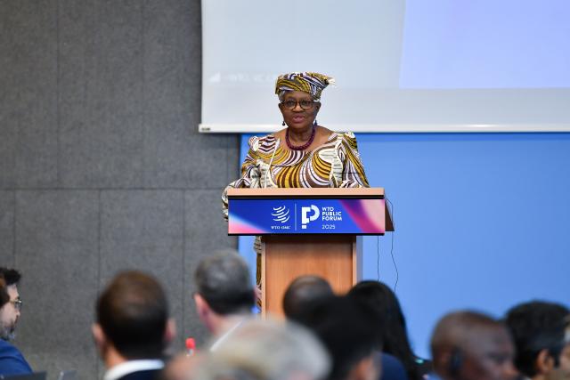 (250917) -- GENEVA, Sept. 17, 2025 (Xinhua) -- The World Trade Organization (WTO) Director-General Ngozi Okonjo-Iweala speaks during the launch of the 2025 edition of the World Trade Report, the WTO's flagship publication, at the WTO headquarters in Geneva, Switzerland, Sept. 17, 2025. The WTO said Wednesday that the use of artificial intelligence (AI) could boost global trade by nearly 40 percent by 2040, while emphasizing the need to bridge digital divides. (Xinhua/Lian Yi)