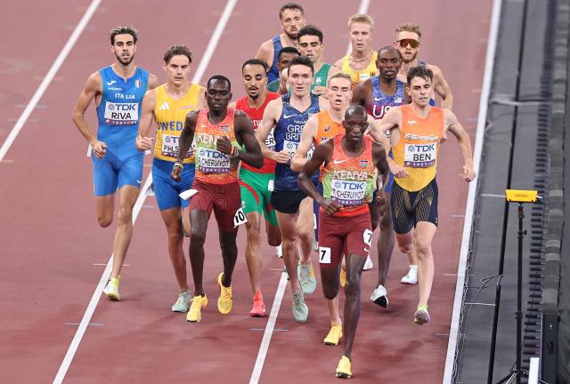 (250918) -- TOKYO, Sept. 18, 2025 (Xinhua) -- Isaac Nader (4th L) of Portugal competes during the men's 1500m final at the 2025 World Athletics Championships in Tokyo, Japan, Sept. 17, 2025. (Xinhua/Jia Haocheng)