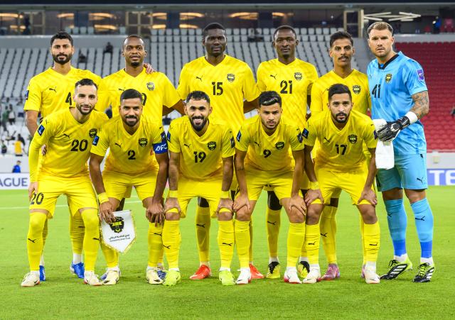 (250918) -- DOHA, Sept. 18, 2025 (Xinhua) -- Starting players of Al Khaldiya pose for a group photo prior to the group B match between Qatar's Al Ahli SC and Bahrain's Al Khaldiya SC of AFC Champions League Two in Doha, Qatar, Sept. 17, 2025. (Photo by Nikku/Xinhua)