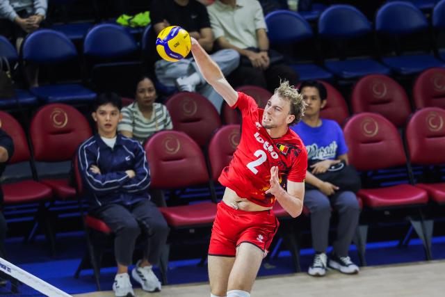 (250918) -- QUEZON CITY, Sept. 18, 2025 (Xinhua) -- Ferre Reggers of Belgium competes during the pool F match between Belgium and Algeria at the FIVB Men's World Championship 2025 in Quezon City, the Philippines, on Sept. 18, 2025. (Xinhua/Rouelle Umali)