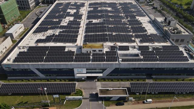 (250918) -- HEFEI, Sept. 18, 2025 (Xinhua) -- An aerial drone photo taken on July 3, 2024 shows a view of the Marelli Powertrain (Hefei) Co., Ltd. in Hefei, east China's Anhui Province. TO GO WITH "Economic Watch: Global automotive parts company embraces opportunities in China" (Xinhua)