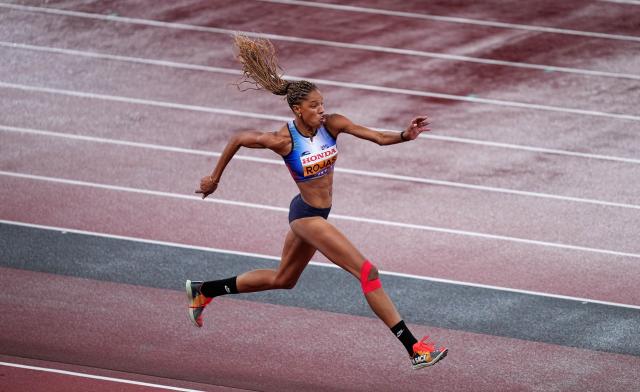 (250918) -- TOKYO, Sept. 18, 2025 (Xinhua) -- Yulimar Rojas of Venezuela competes during the women's triple jump final at the 2025 World Athletics Championships in Tokyo, Japan, Sept. 18, 2025. (Xinhua/Ju Huanzong)