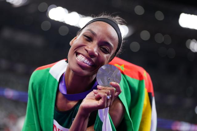 (250918) -- TOKYO, Sept. 18, 2025 (Xinhua) -- Thea Lafond of Commonwealth of Dominica poses after the women's triple jump final at the 2025 World Athletics Championships in Tokyo, Japan, Sept. 18, 2025. (Xinhua/Jia Haocheng)
