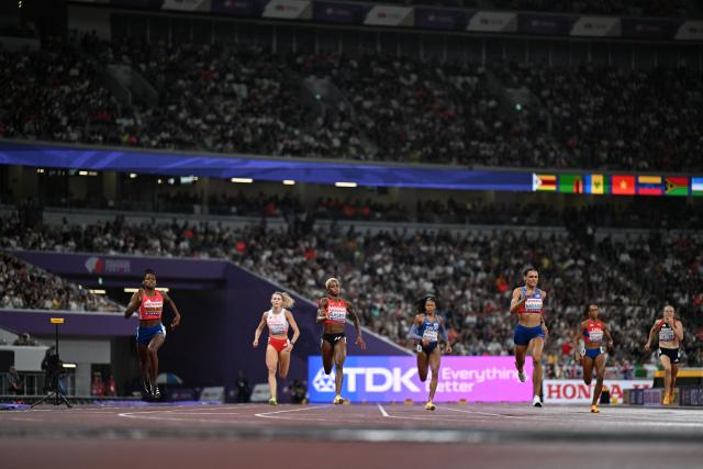 (250918) -- TOKYO, Sept. 18, 2025 (Xinhua) -- Sydney Mclaughlin-Levrone (3rd R) of the United States competes during the women's 400m final at the 2025 World Athletics Championships in Tokyo, Japan, Sept. 18, 2025. (Xinhua/Li Gang)